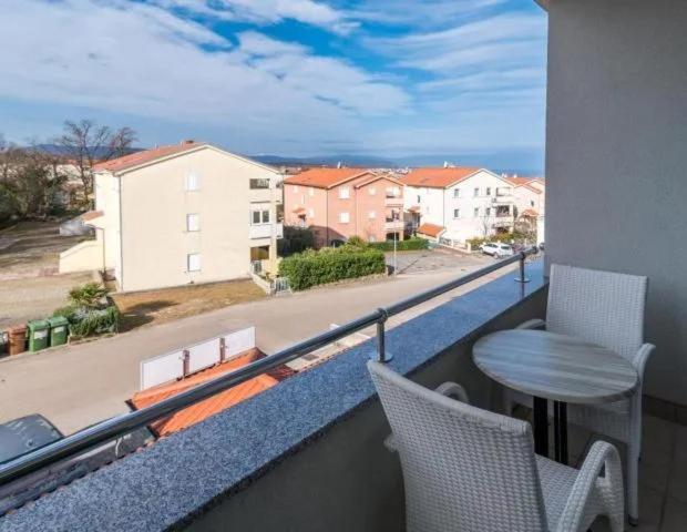 Rooms & Apartment Mama Mia Malinska Ngoại thất bức ảnh