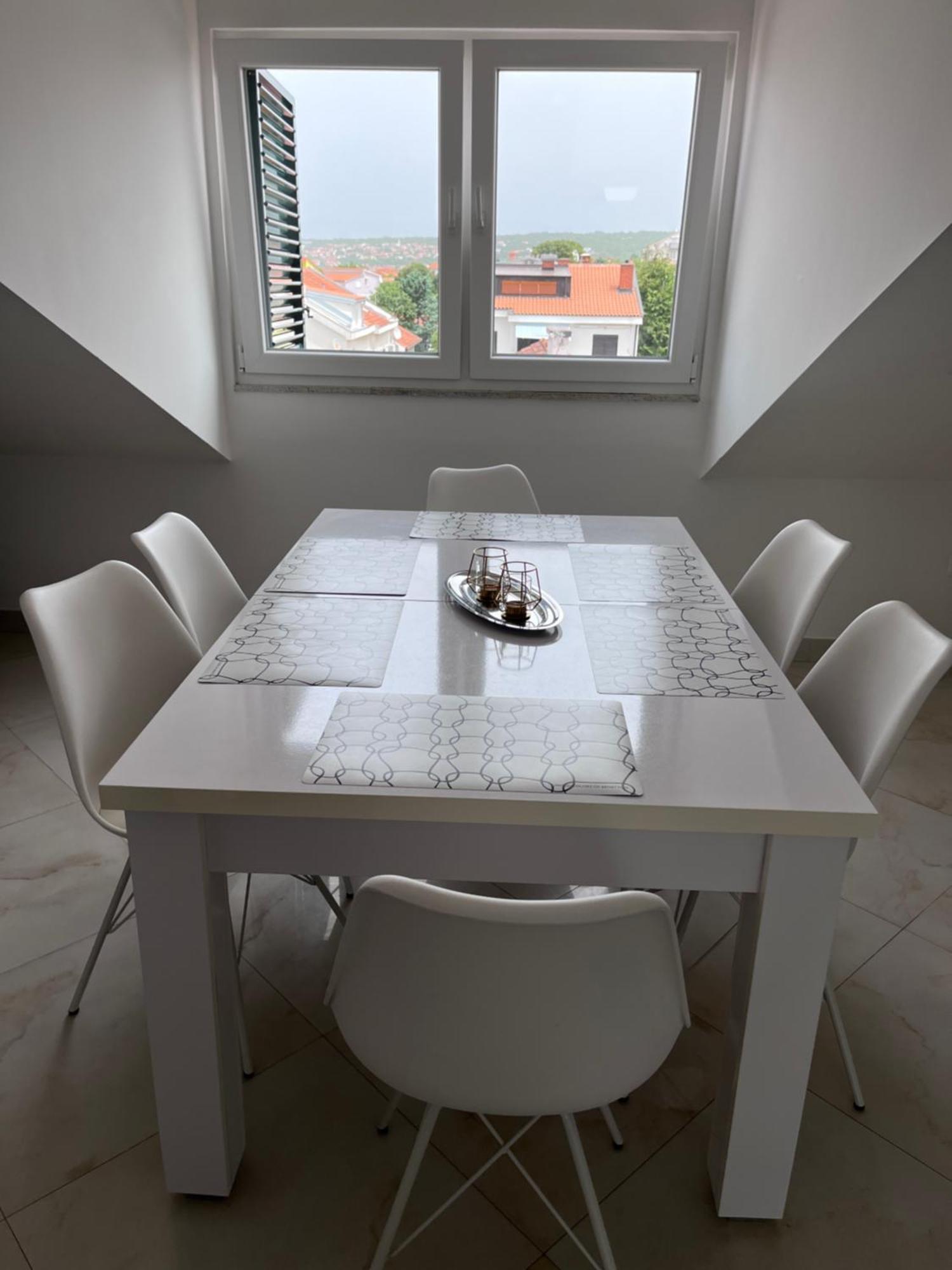 Rooms & Apartment Mama Mia Malinska Ngoại thất bức ảnh
