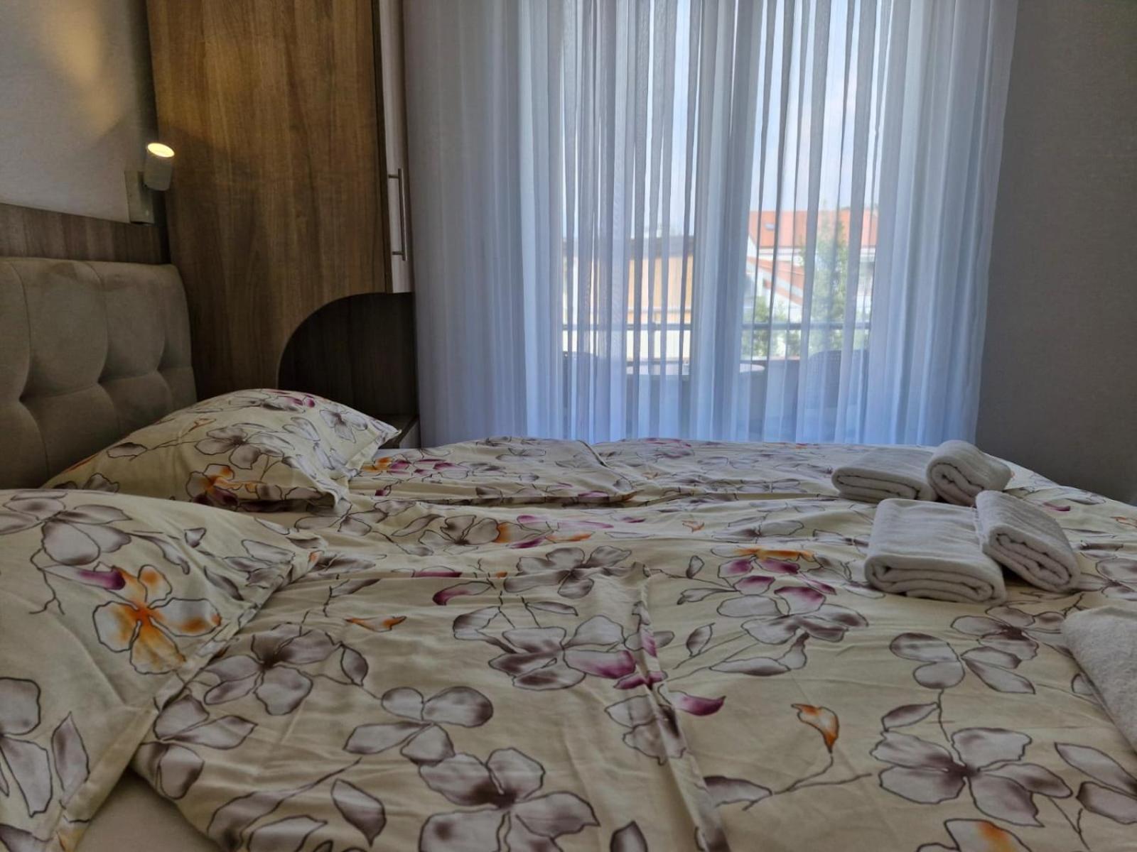 Rooms & Apartment Mama Mia Malinska Ngoại thất bức ảnh