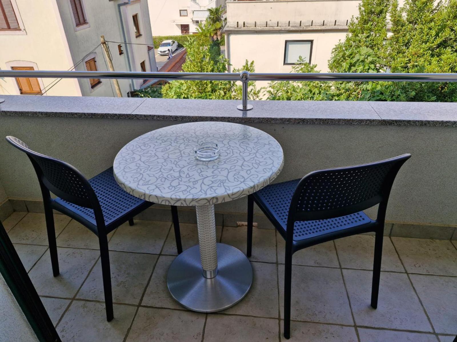 Rooms & Apartment Mama Mia Malinska Ngoại thất bức ảnh