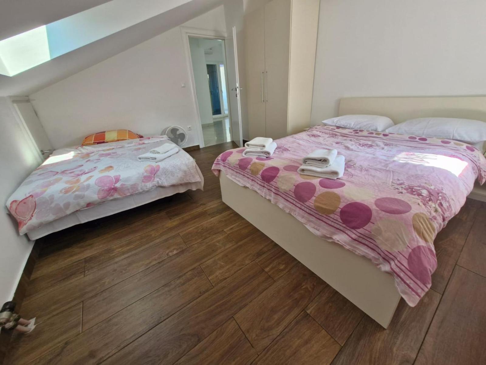 Rooms & Apartment Mama Mia Malinska Ngoại thất bức ảnh