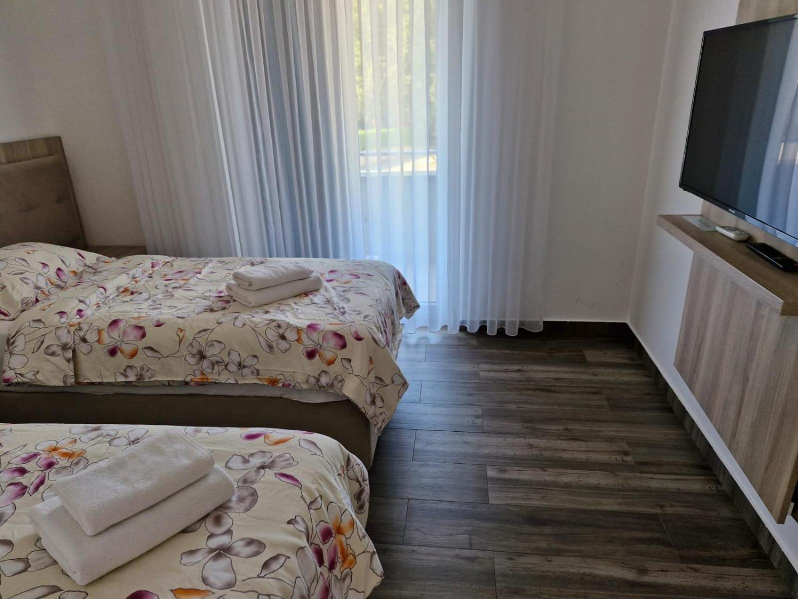 Rooms & Apartment Mama Mia Malinska Ngoại thất bức ảnh